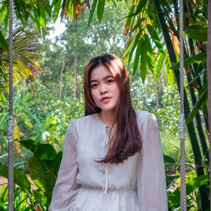 Riya Kapoor, Client Relations Director, discussing corporate gifting strategy with business clients